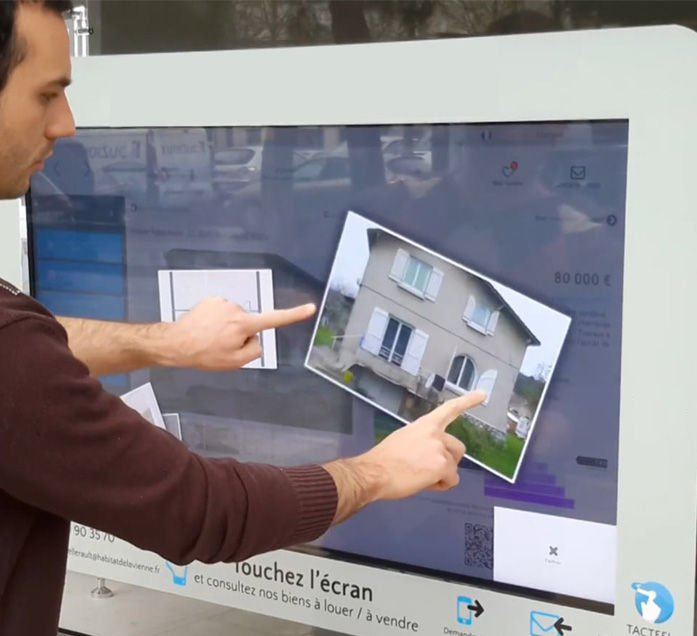 Image photo solution vitrine tactile pour agences immobilières DISIGN IMMO 46"
